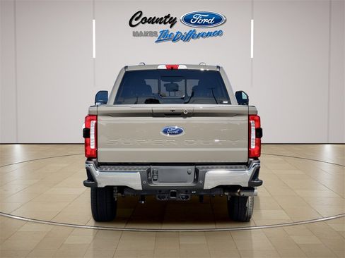 New 2026 Ford F250 Lariat w/ Lariat Premium Package image 11