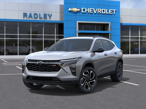 New 2026 Chevrolet Trax RS w/ Sunroof Package FWD image 6