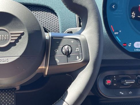 Used 2025 MINI Cooper Countryman S w/ Comfort Package Max image 25