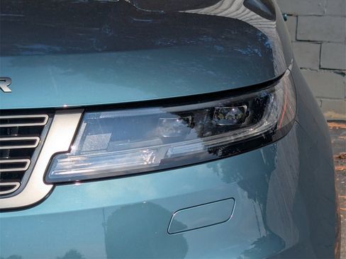 Used 2024 Land Rover Range Rover Sport SE image 28