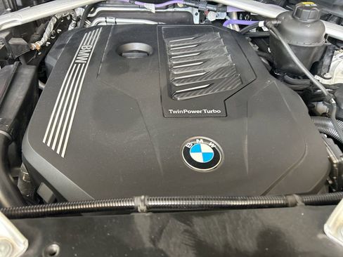 Used 2022 BMW X6 xDrive40i w/ Executive Package AWD/4WD image 12