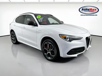 Used 2023 Alfa Romeo Stelvio Veloce AWD/4WD video 1
