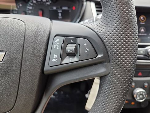 Used 2022 Chevrolet Trax LT AWD/4WD image 29