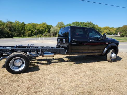New 2026 RAM 5500 Tradesman image 20