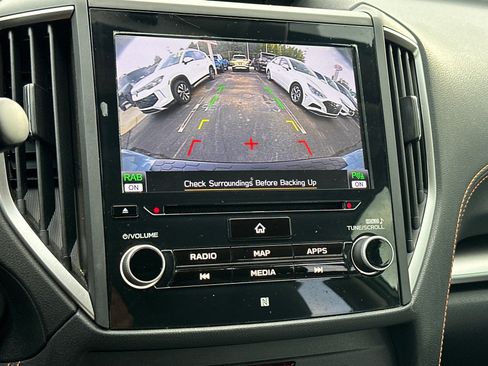 Used 2019 Subaru Crosstrek 2.0i Limited w/ Moonroof Package w/Navigation AWD/4WD image 16