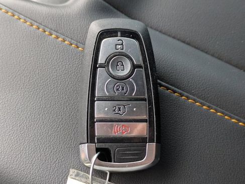 Used 2025 Ford Expedition Tremor AWD/4WD image 36