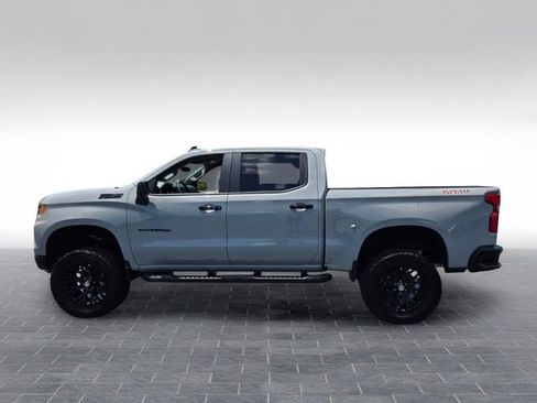Used 2024 Chevrolet Silverado 1500 LT Trail Boss w/ LT Trail Boss Premium Package AWD/4WD image 4
