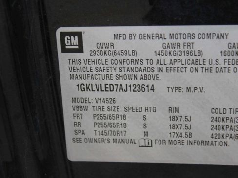 Used 2010 GMC Acadia SLE image 8