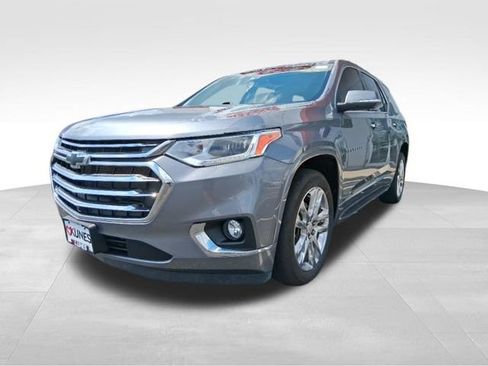 Used 2021 Chevrolet Traverse High Country w/ LPO, 'HIT The Road' Package AWD/4WD image 4