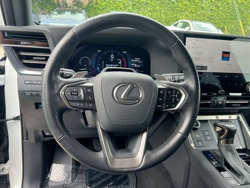 Certified 2025 Lexus GX 550 w/ Accessory Package (31) AWD/4WD image 13
