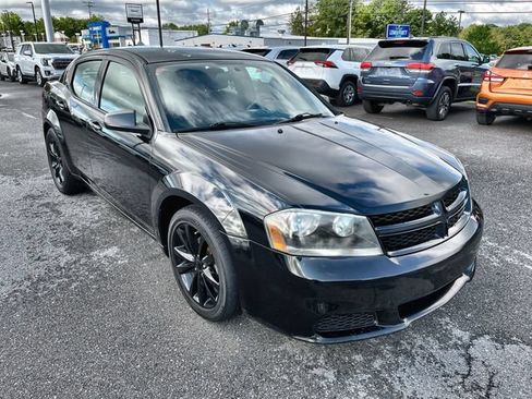 Used 2014 Dodge Avenger SE w/ Blacktop Package FWD image 11