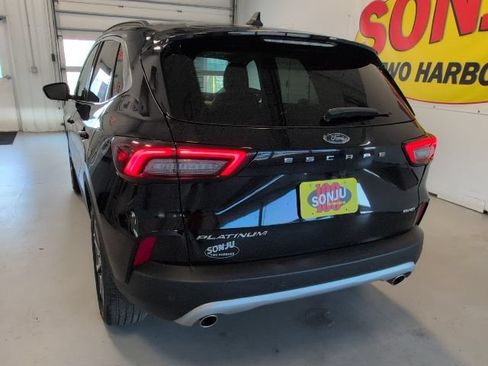 Certified 2024 Ford Escape Platinum AWD/4WD image 37