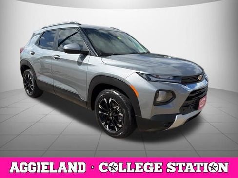 Used 2023 Chevrolet TrailBlazer LT image 3