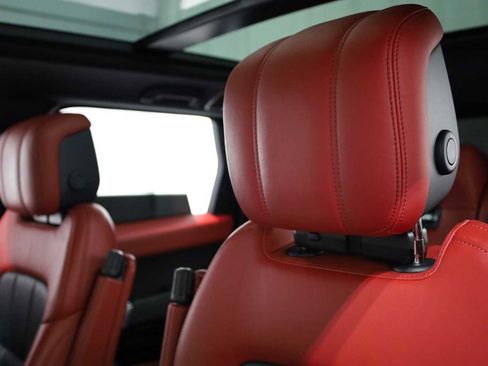 Used 2022 Land Rover Range Rover Sport HST image 18