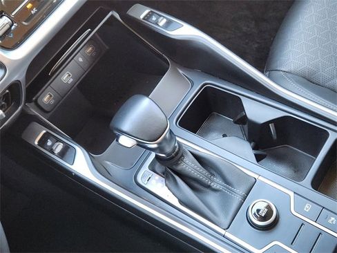 Used 2023 Kia Sorento S image 21