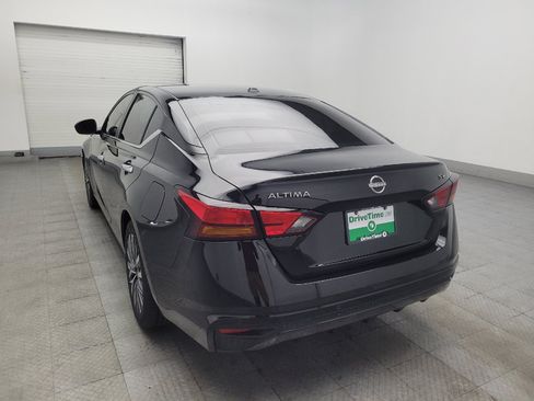Used 2024 Nissan Altima 2.5 SV FWD image 5