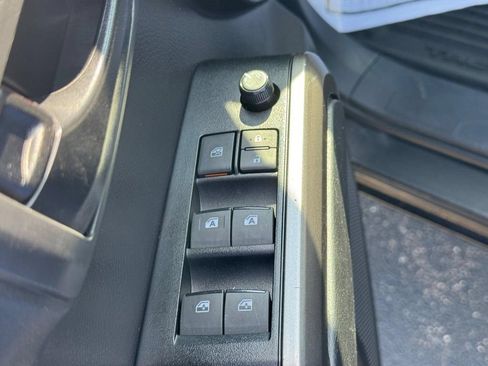 Used 2023 Toyota Tacoma SR5 w/ Technology Package AWD/4WD image 19