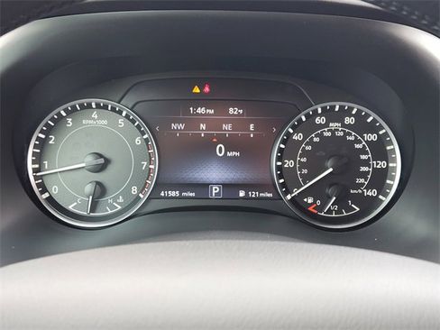 Used 2022 Nissan Armada SL w/ Captain's Chairs Package image 16