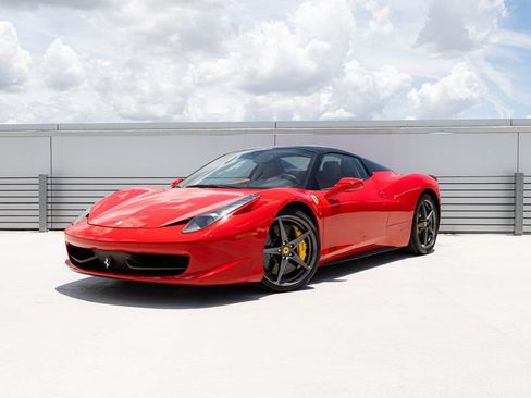 Used 2015 Ferrari 458 Spider RWD image 20