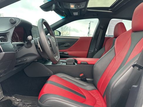 Used 2022 Lexus ES 300h F Sport image 41