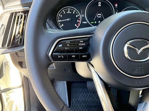 Certified 2025 MAZDA CX-70 3.3 Turbo w/ Preferred Package image 10