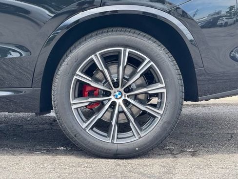 New 2026 BMW X5 xDrive40i w/ M Sport Package AWD/4WD image 3
