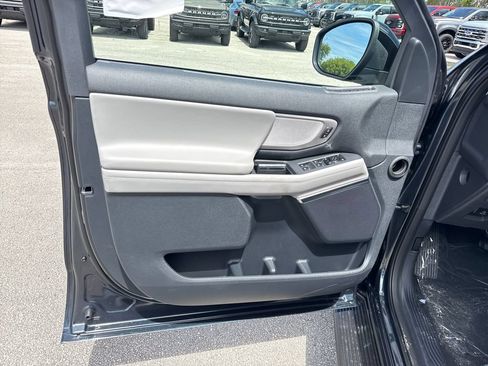 New 2026 Ford Expedition Active RWD image 10