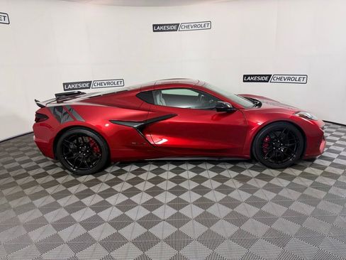 Used 2023 Chevrolet Corvette Z06 RWD image 7