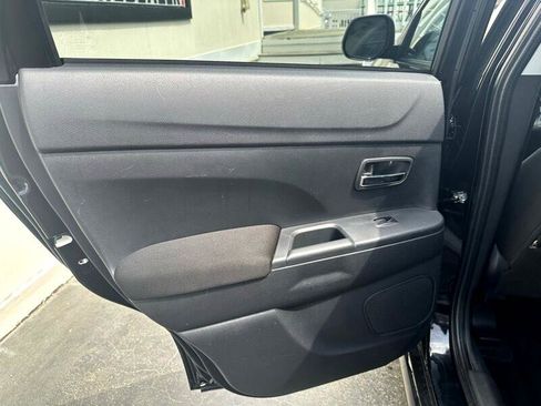 Used 2023 Mitsubishi Outlander Sport ES image 23