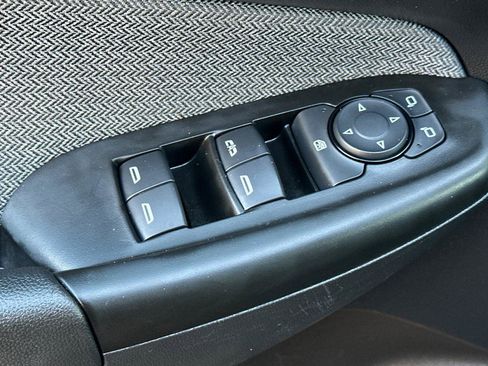 Used 2023 Chevrolet TrailBlazer LT image 11