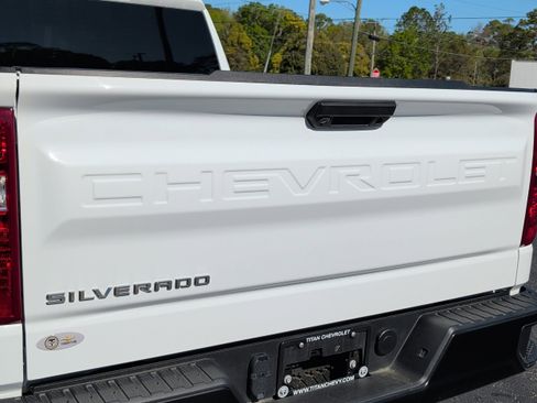 Used 2025 Chevrolet Silverado 1500 W/T w/ WT Value Package image 9