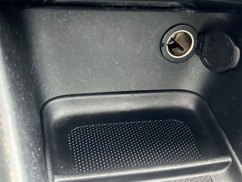 Used 2012 Chrysler 200 Touring image 29