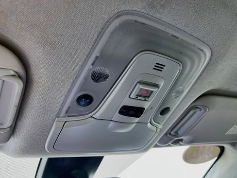 Used 2022 Toyota Prius LE FWD image 19