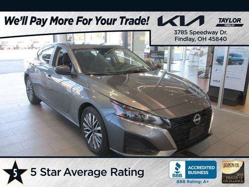 Used 2024 Nissan Altima 2.5 SV image 1