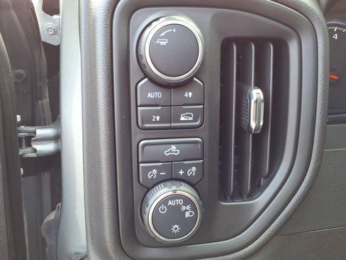 Certified 2023 Chevrolet Silverado 1500 Custom AWD/4WD image 18
