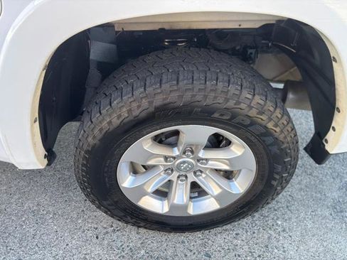 Used 2020 RAM 1500 Laramie image 21