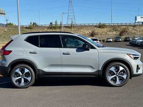 New 2026 Volvo XC40 B5 Plus w/ Protection Package Premier image 2