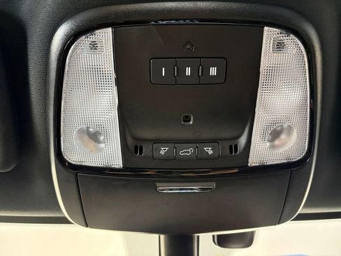 Used 2023 Dodge Durango GT image 7