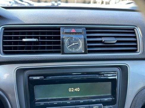 Used 2012 Volkswagen Passat 2.5 S image 14