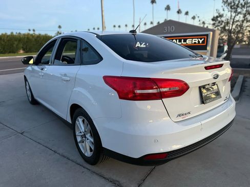 Used 2015 Ford Focus SE w/ Reverse Sensing Package image 8
