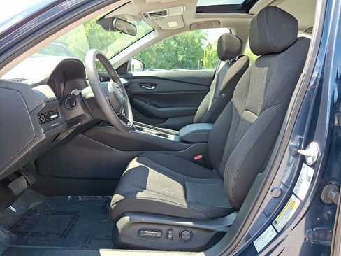 Used 2023 Honda Accord EX image 13