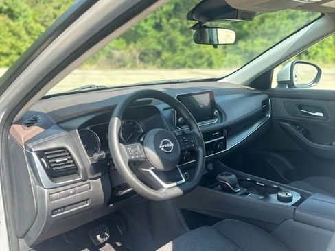 Used 2022 Nissan Rogue SV AWD/4WD image 26