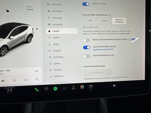 Used 2022 Tesla Model Y Long Range image 28