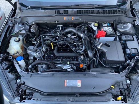 Used 2020 Ford Fusion SE image 28