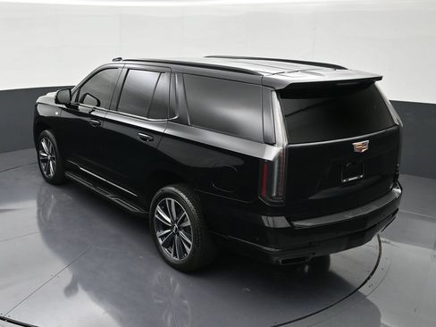 Used 2025 Cadillac Escalade Sport RWD image 17