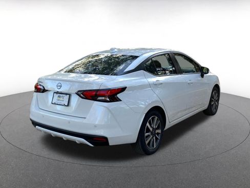 Used 2025 Nissan Versa SV image 7