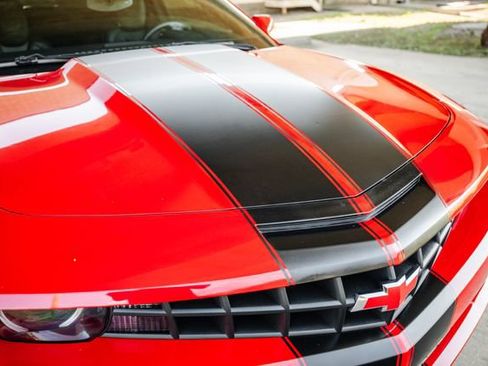 Used 2010 Chevrolet Camaro SS w/ RS Package image 24