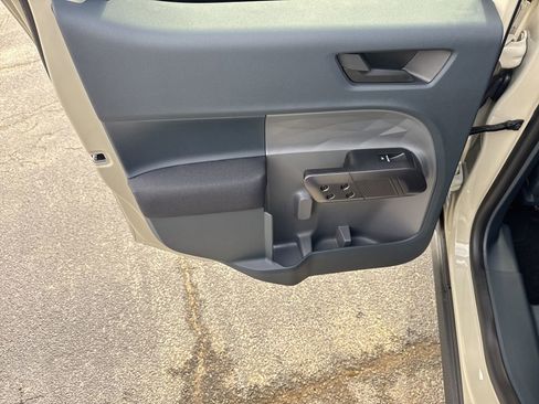 New 2025 Ford Maverick XL image 21