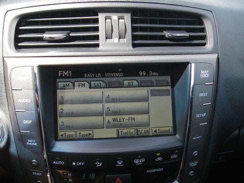 Used 2010 Lexus IS 250C image 27