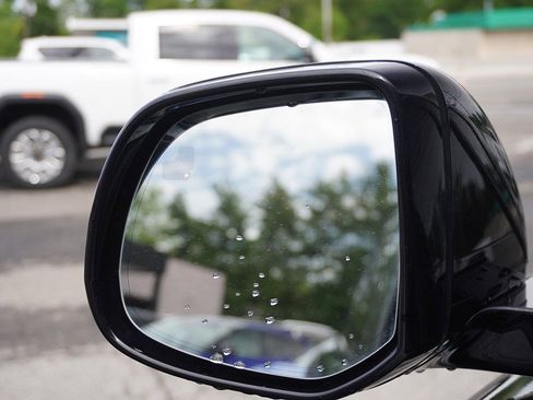 Used 2024 Land Rover Range Rover Long Wheelbase Autobiography image 55